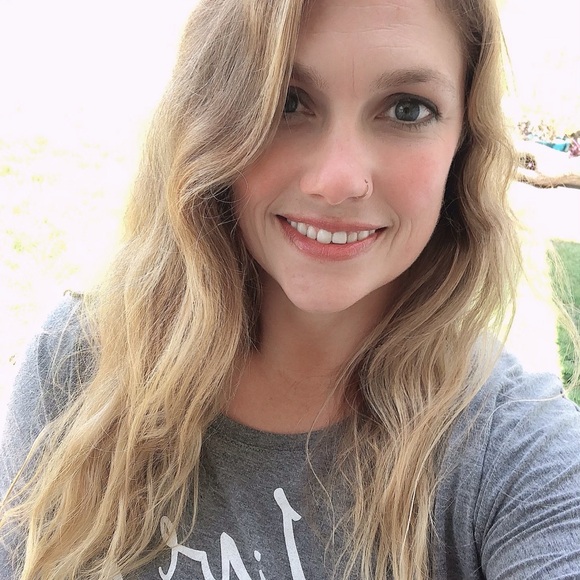 Meet your Posher, Nikki - Picture 2 of 4